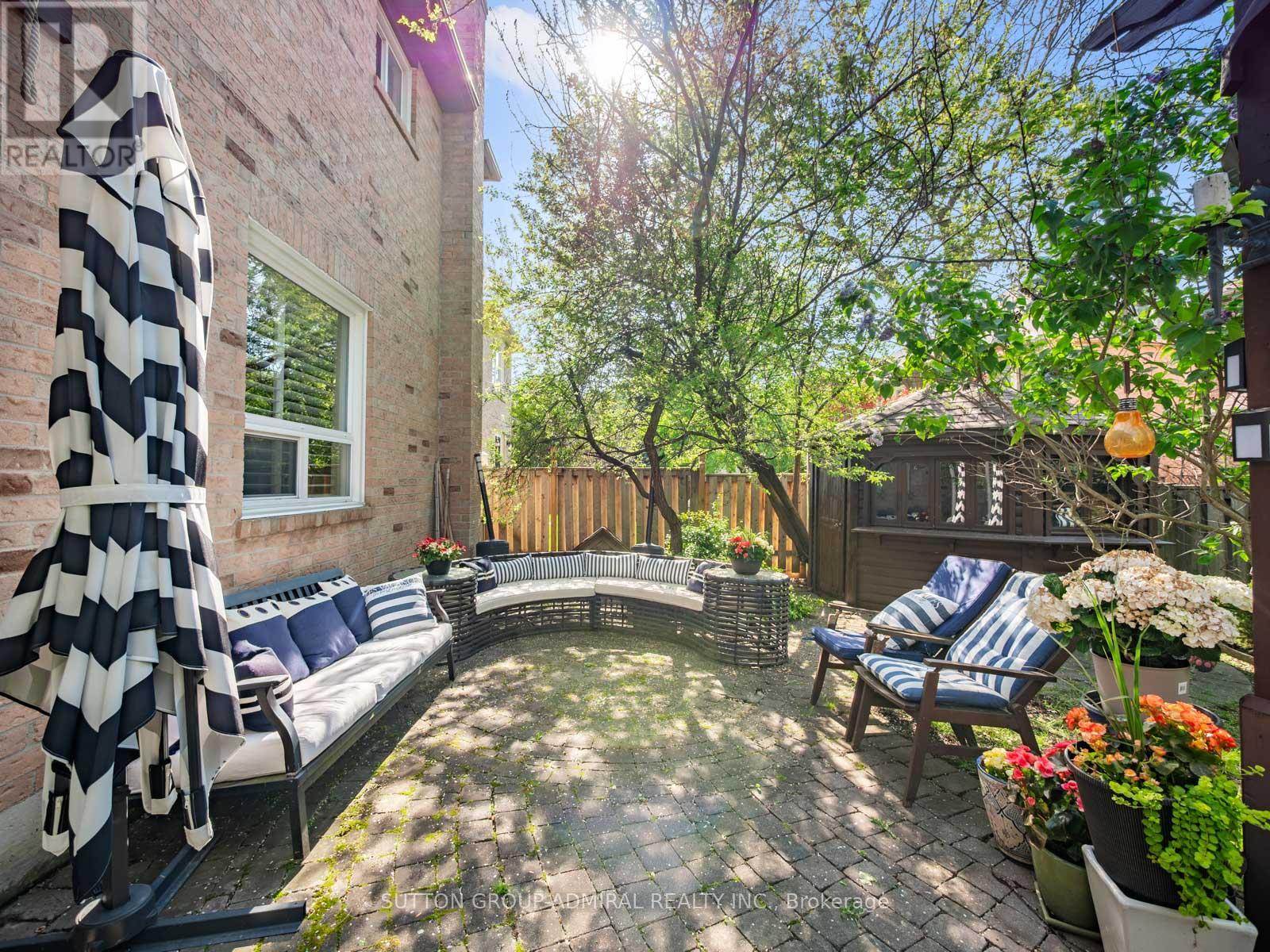 49 MIRIAM CRESCENT - 44