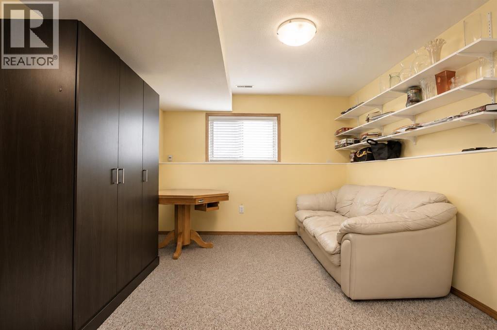 9110 107 Avenue - 13