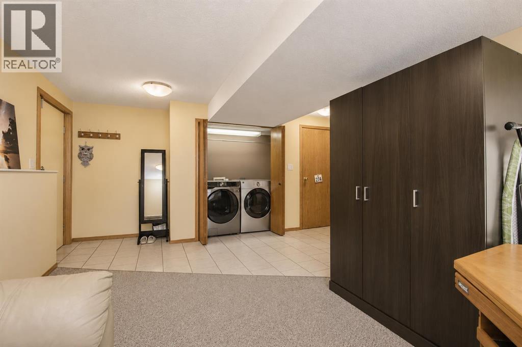 9110 107 Avenue - 15