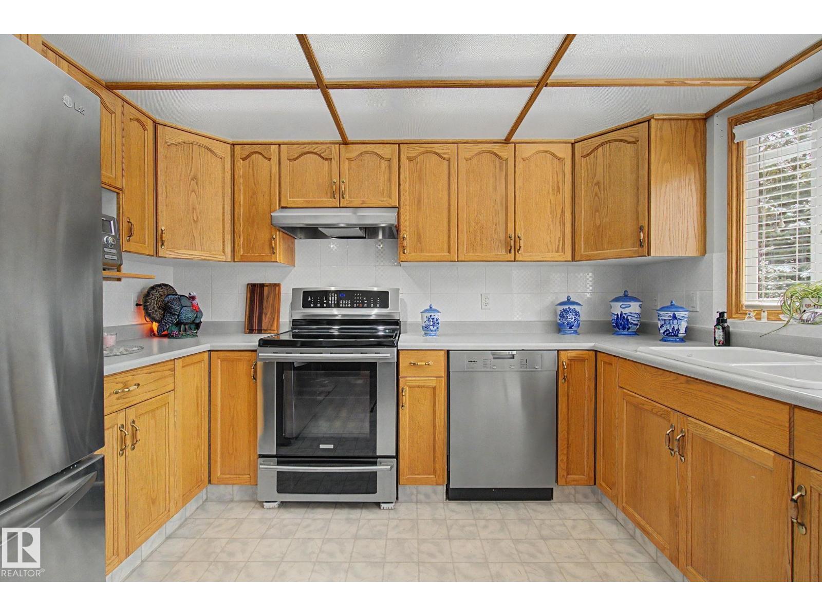53 COACHMAN WY - 19