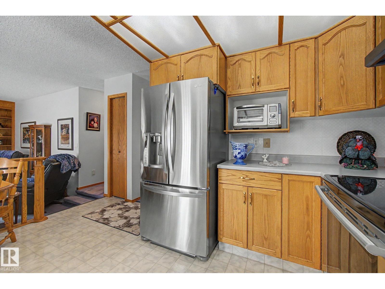 53 COACHMAN WY - 21