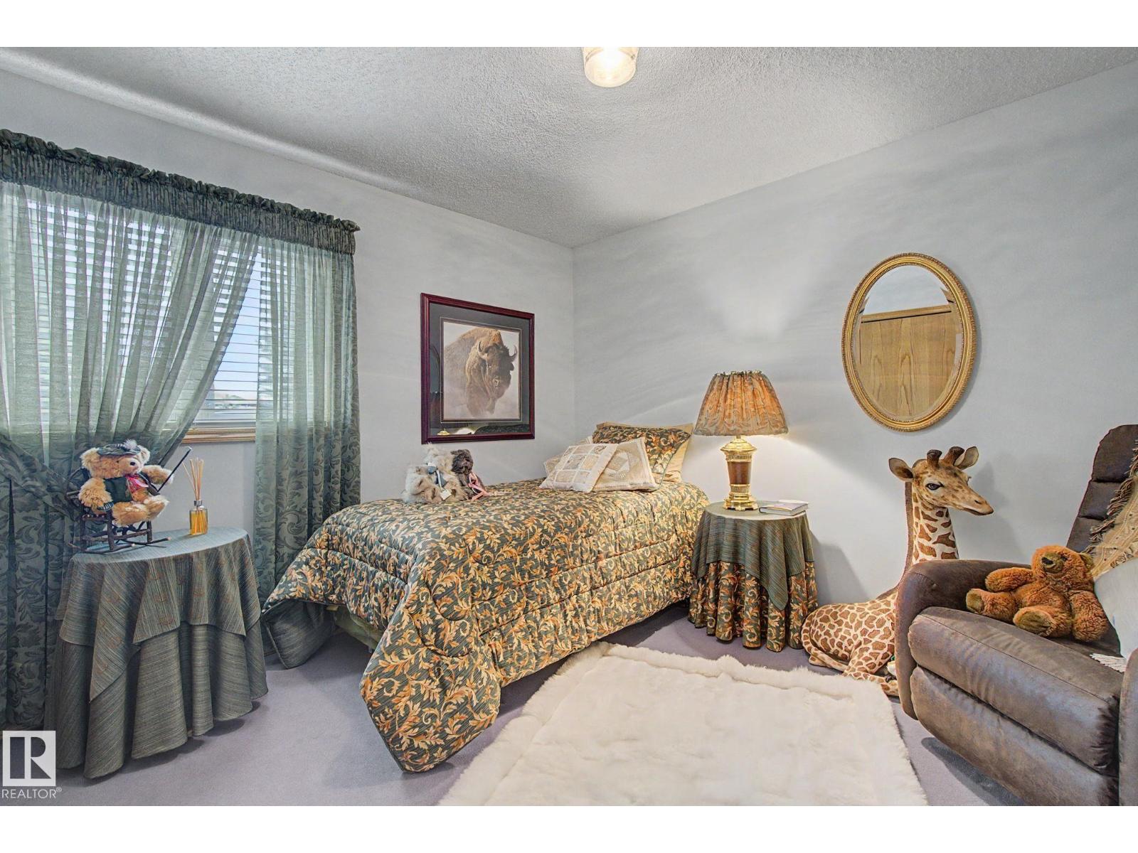 53 COACHMAN WY - 39
