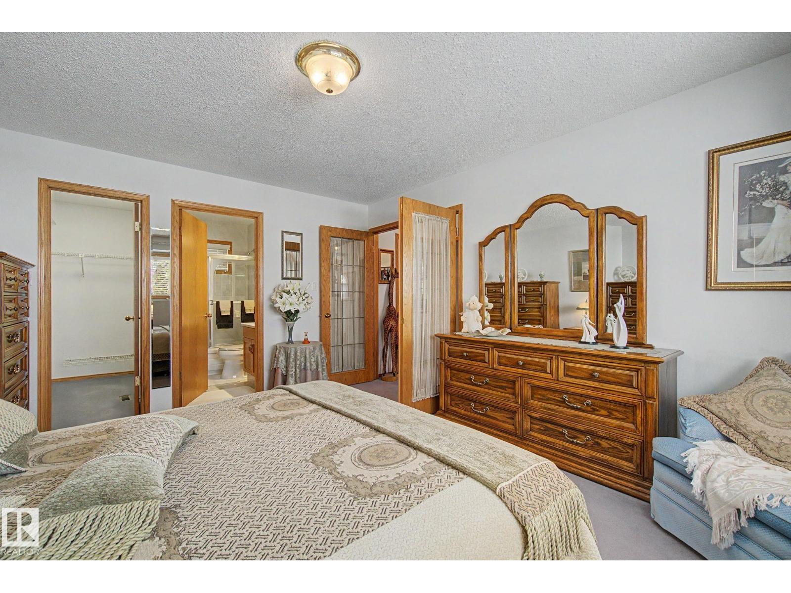 53 COACHMAN WY - 36