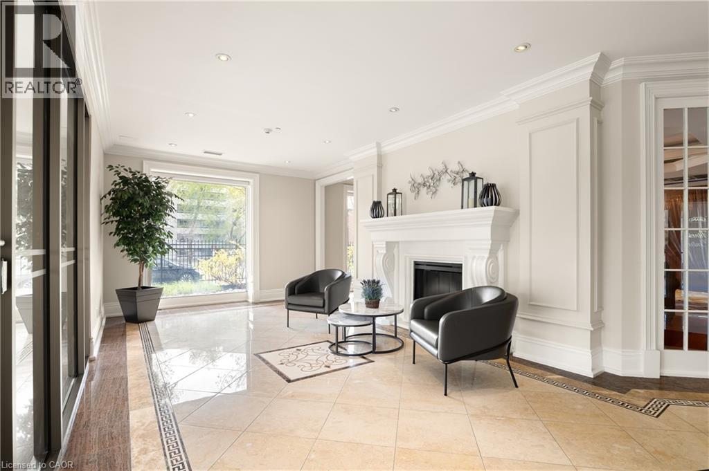 223 ERB Street W Unit# 405, Waterloo, Ontario, N2L0B3 — Photo 11