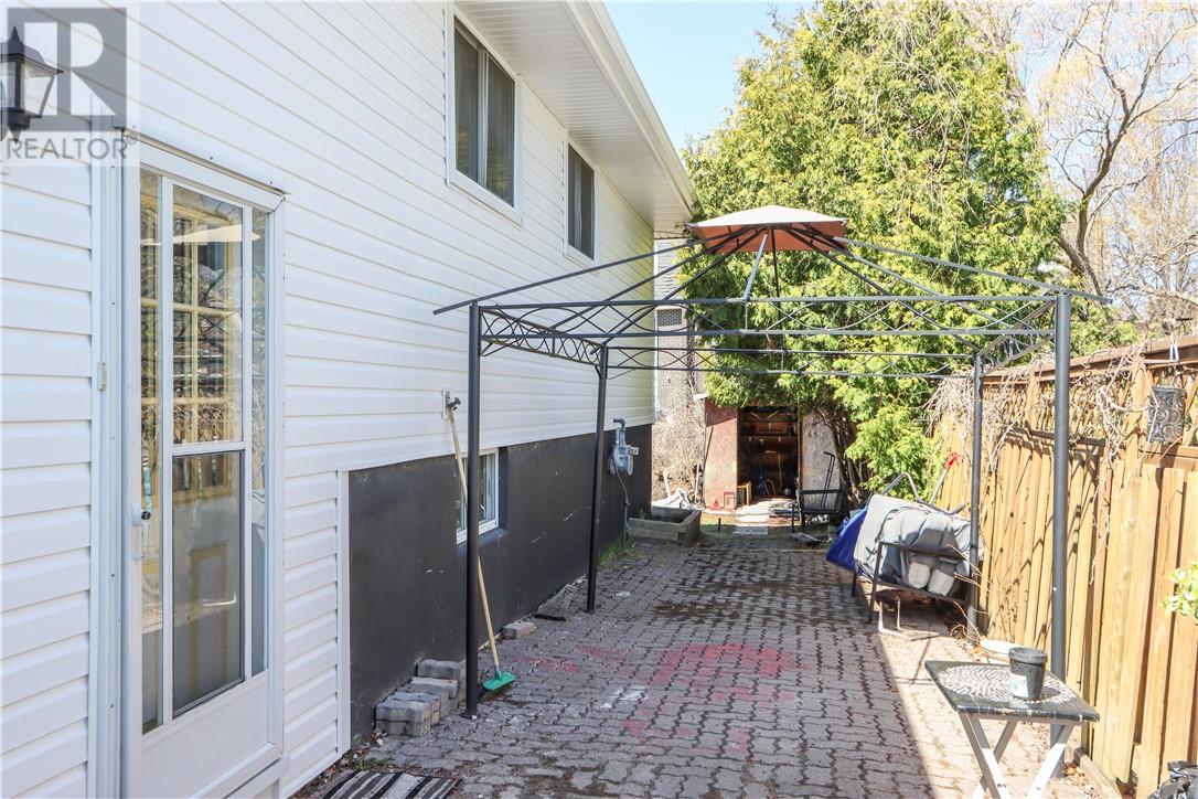 554 Phillip Street, Lively, Ontario, P3Y1N1 — Photo 2