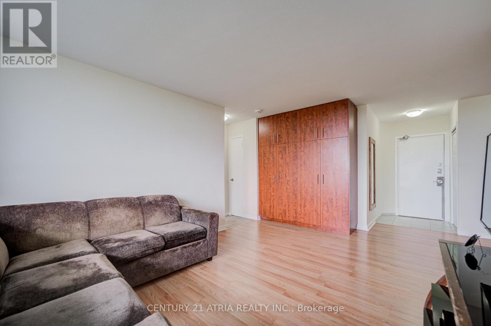 #906 235 GRANDRAVINE DRIVE - 19