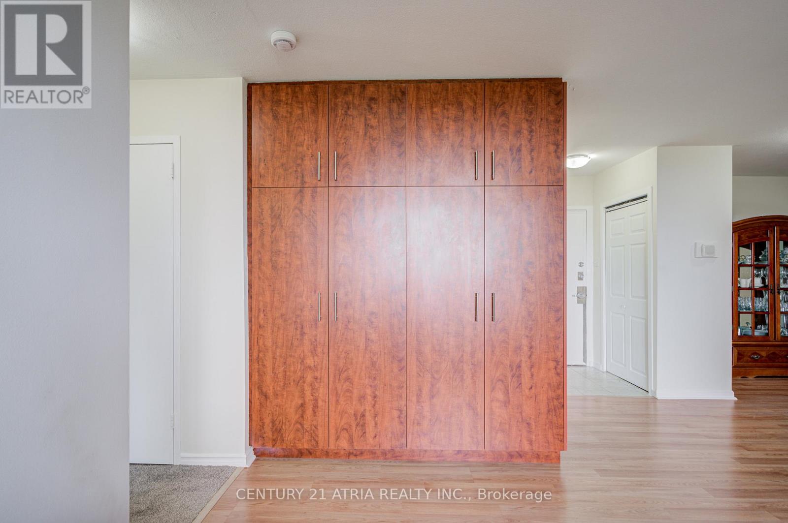 #906 235 GRANDRAVINE DRIVE - 20
