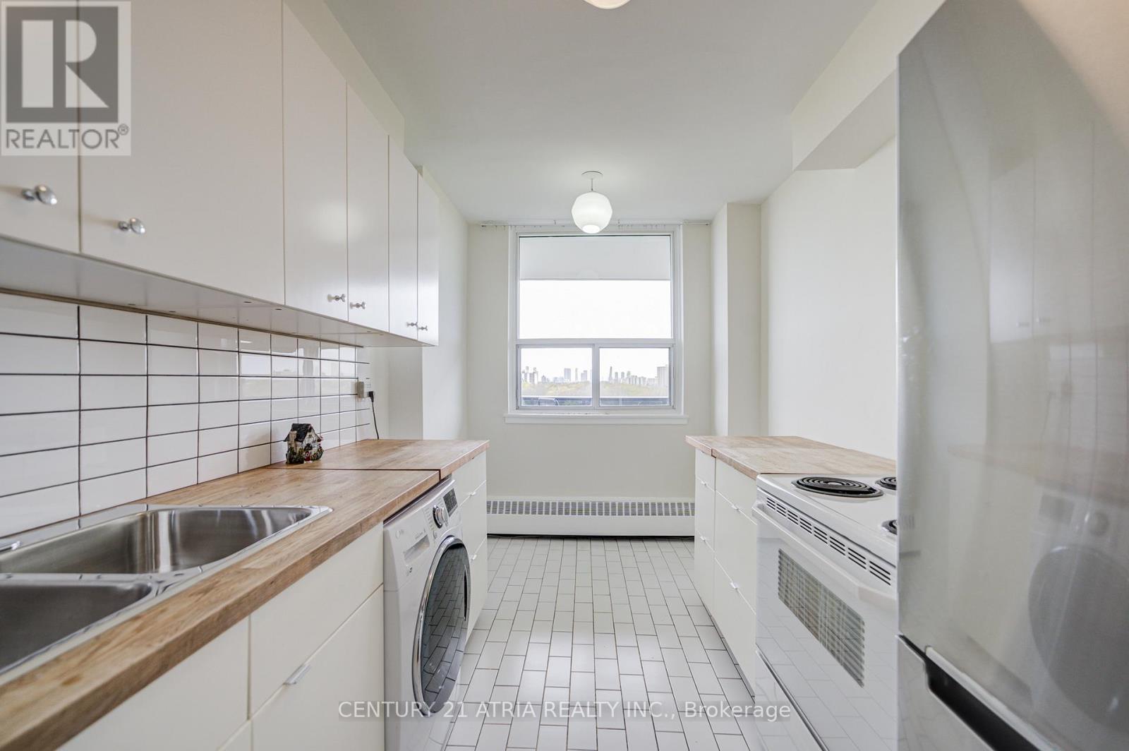 #906 235 GRANDRAVINE DRIVE - 25