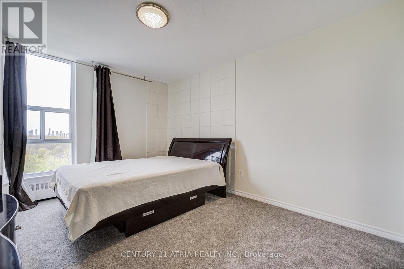 #906 235 GRANDRAVINE DRIVE - 33