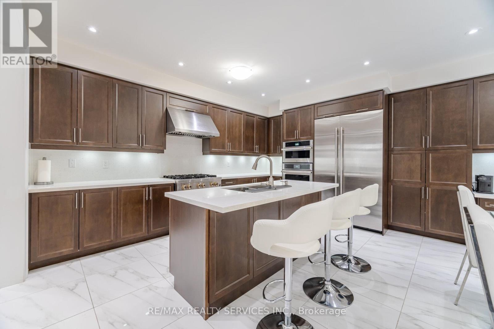 20 ROYAL FERN CRESCENT - 17