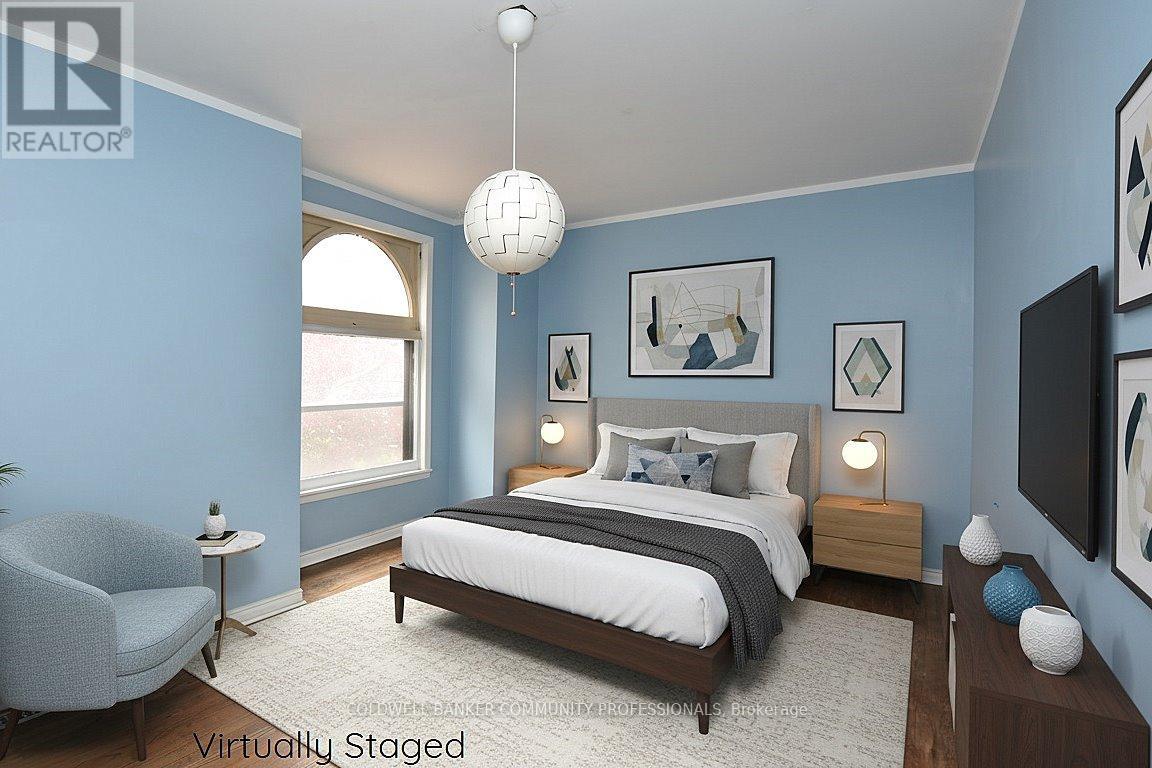 128 HESS STREET S - 23