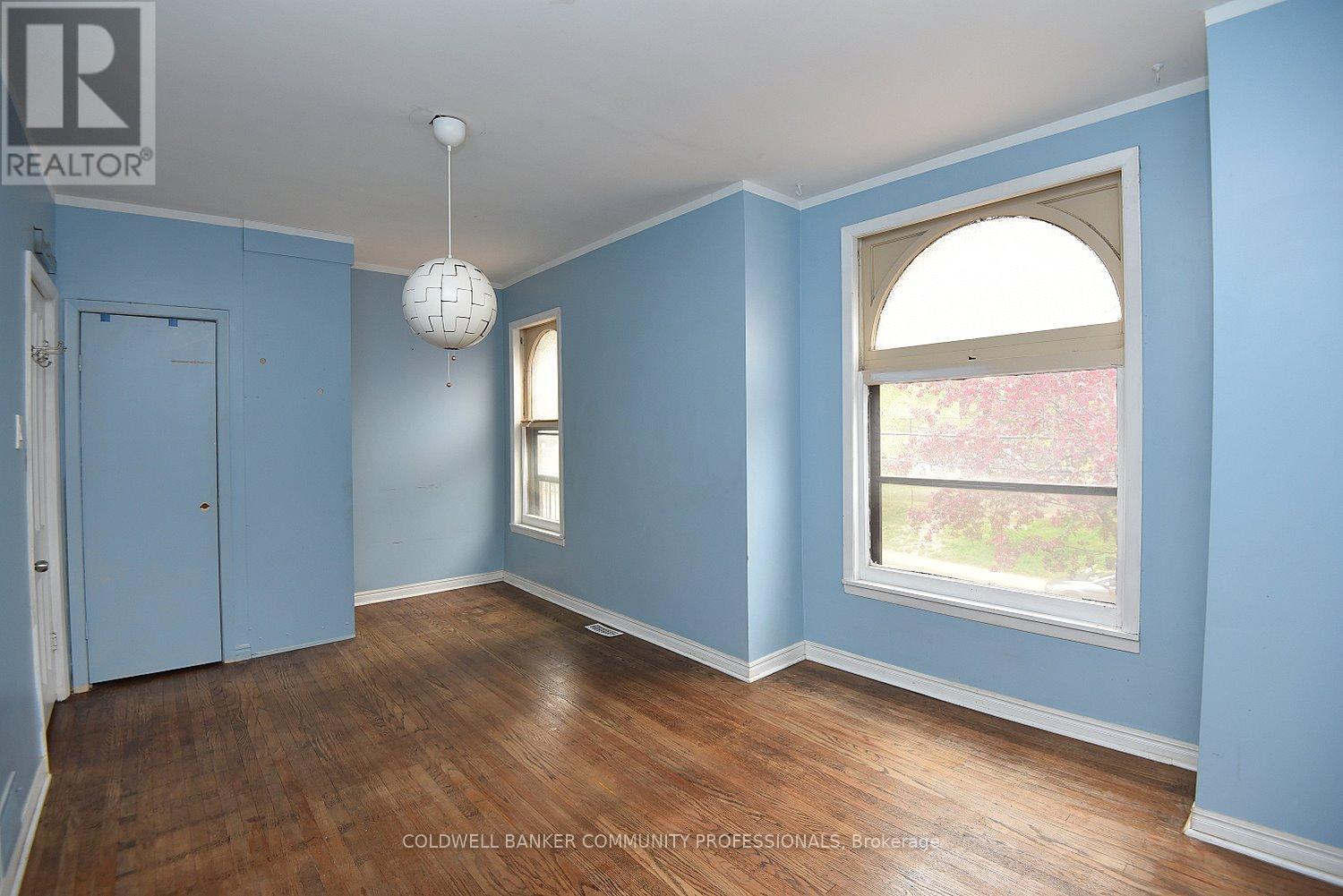 128 HESS STREET S - 25