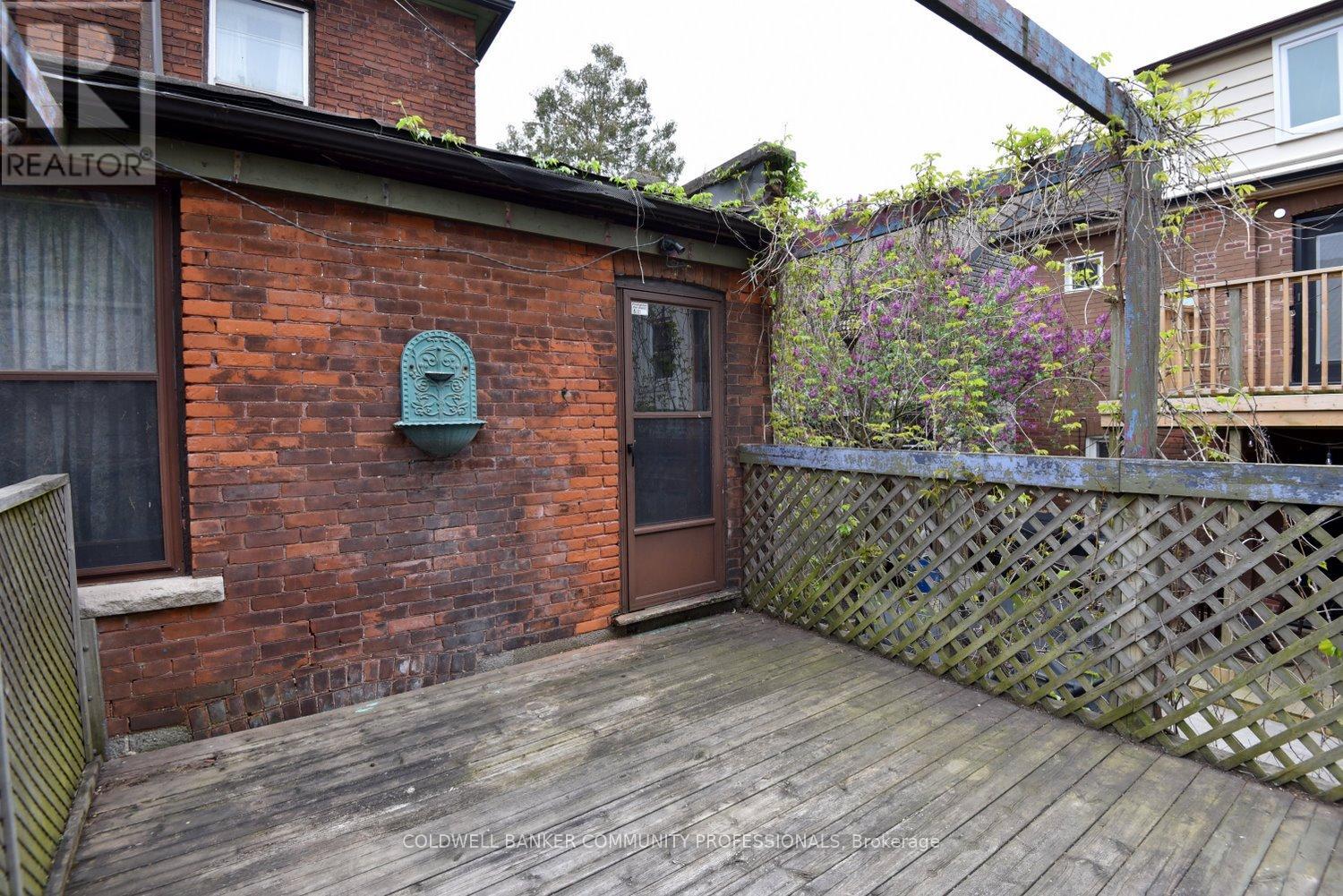 128 HESS STREET S - 38