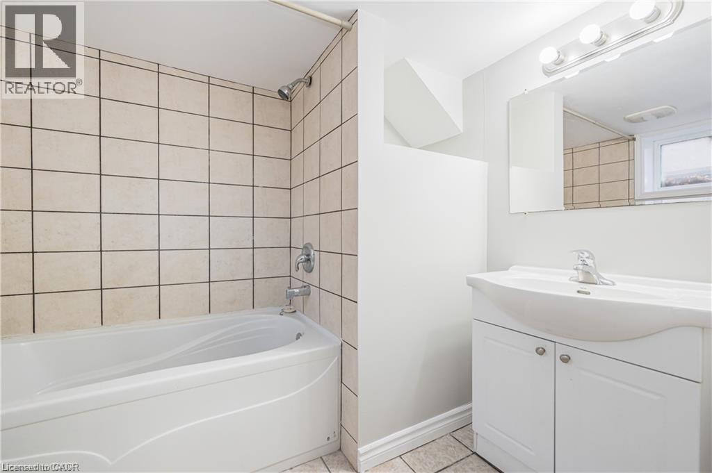163 OTTAWA Street N, Kitchener, Ontario, N2H3K7 — Photo 22