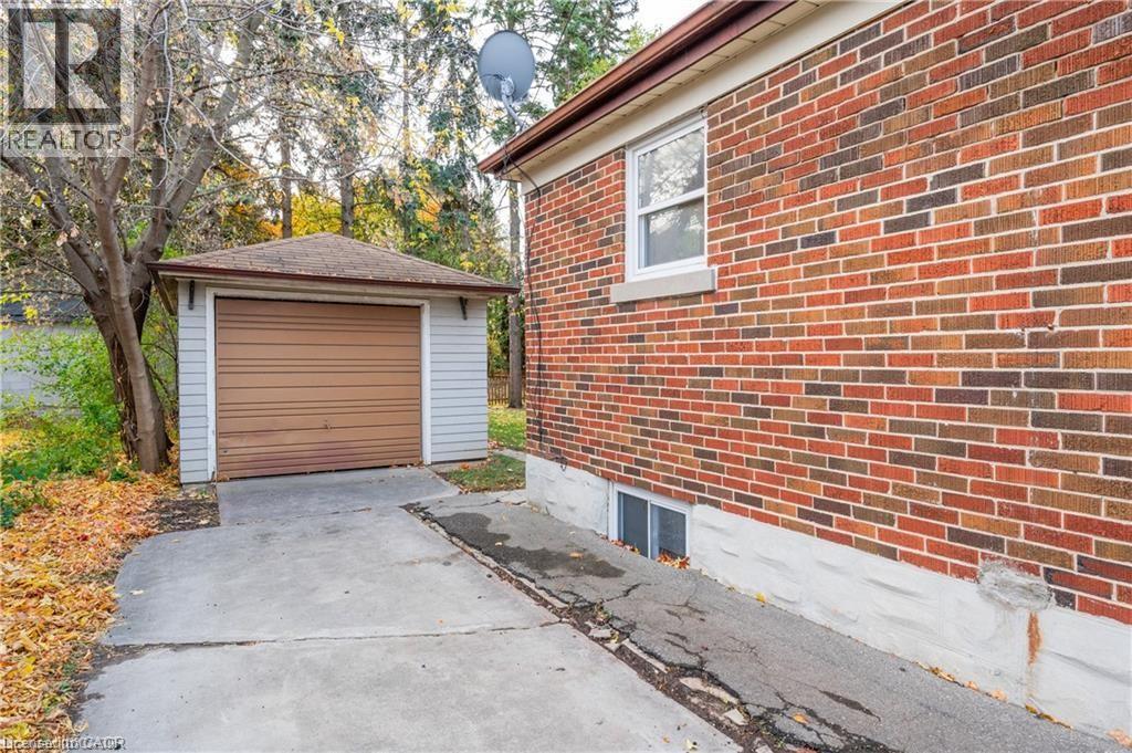 163 OTTAWA Street N, Kitchener, Ontario, N2H3K7 — Photo 5