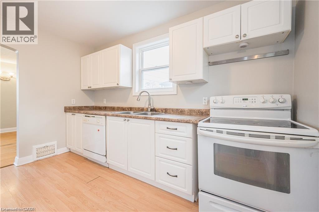 163 OTTAWA Street N, Kitchener, Ontario, N2H3K7 — Photo 19