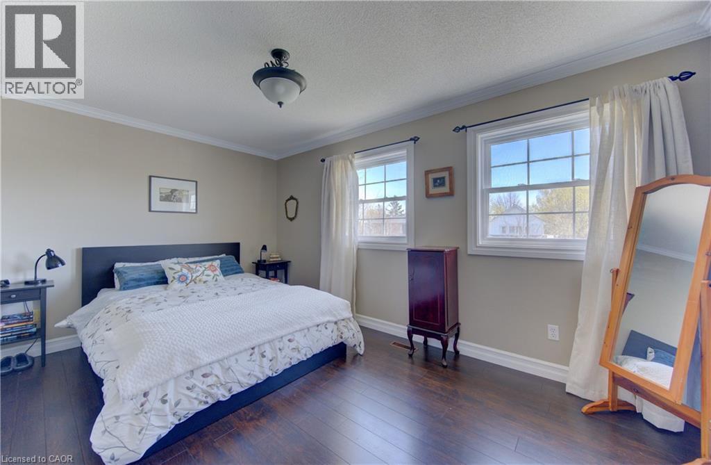 19 BROOM Street - 15