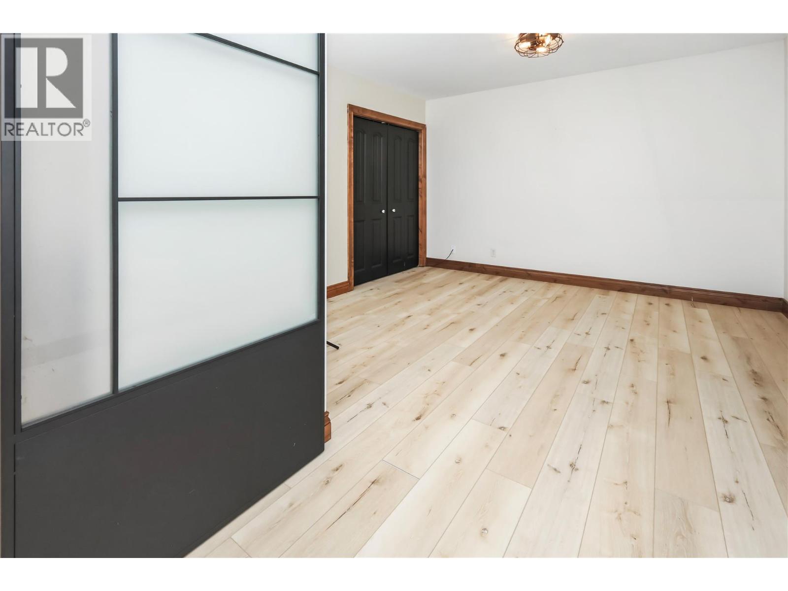 4868 Riverview Drive Unit# 43, Edgewater
