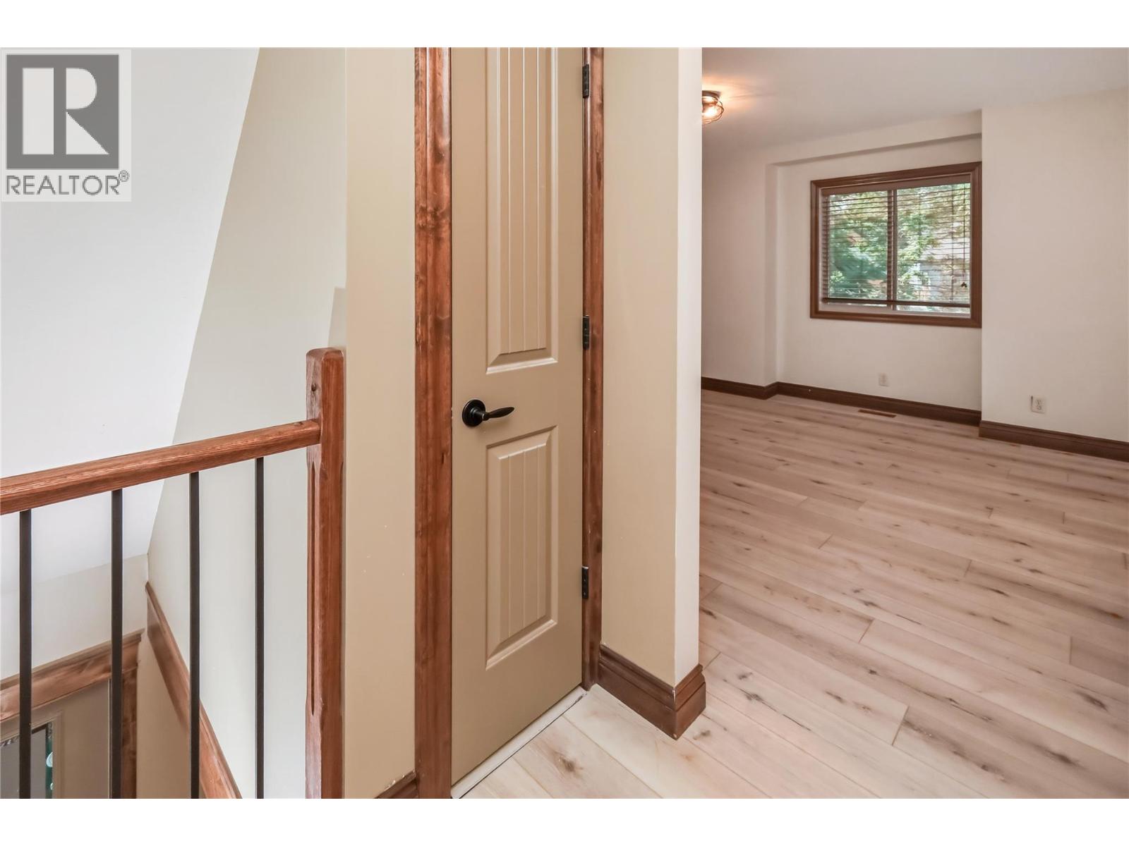 #43 4868 Riverview Drive - 20