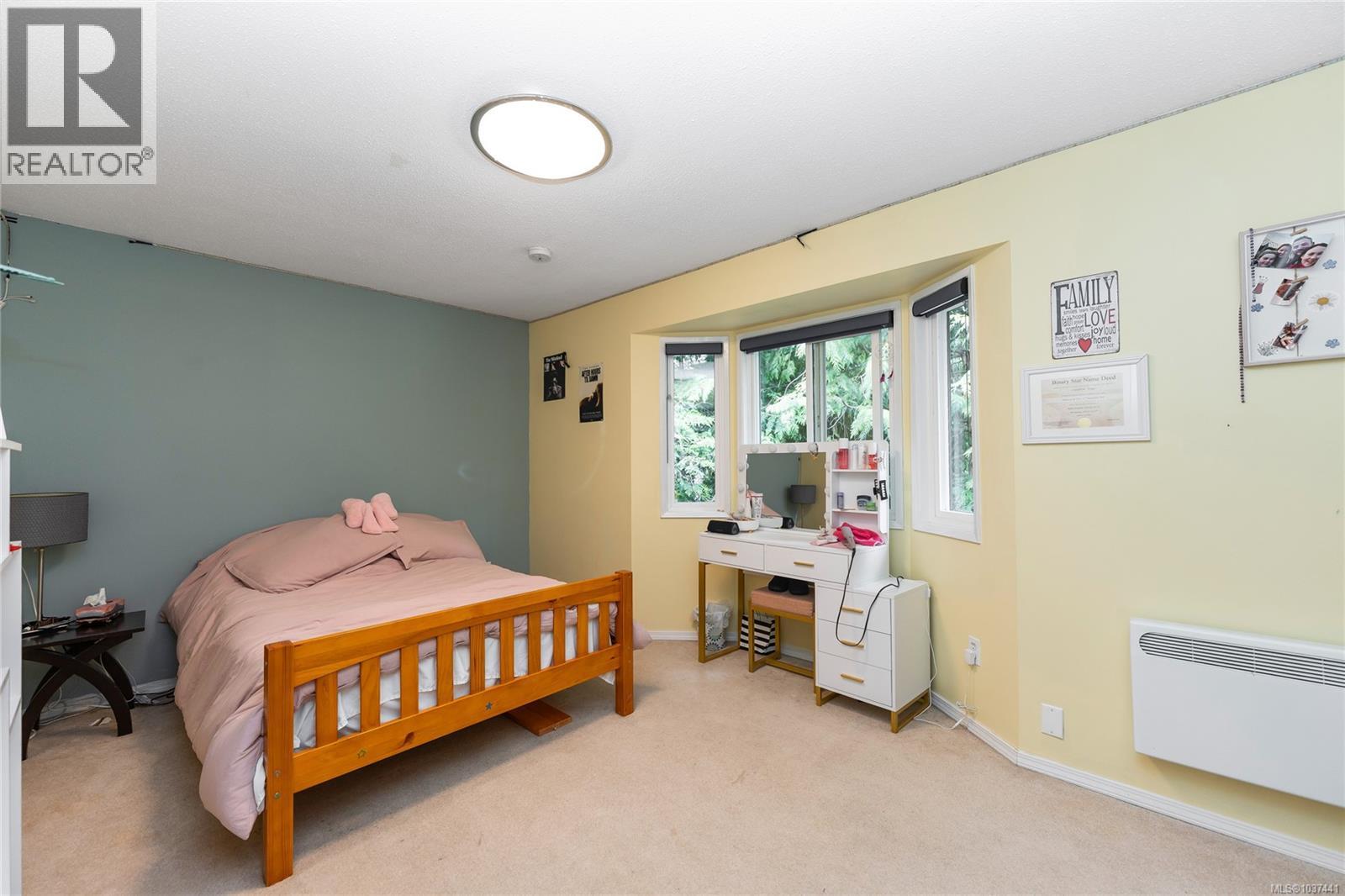 955 Sluggett Rd - 19