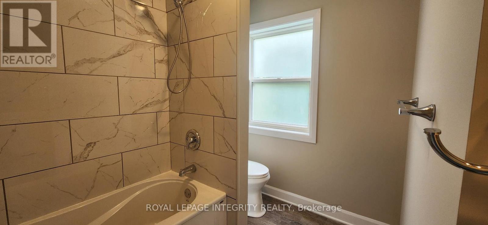 17 ROOSEVELT DRIVE - 13