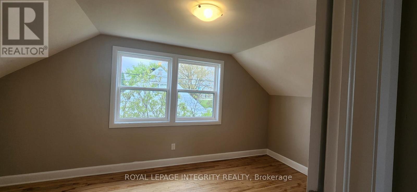17 ROOSEVELT DRIVE - 21