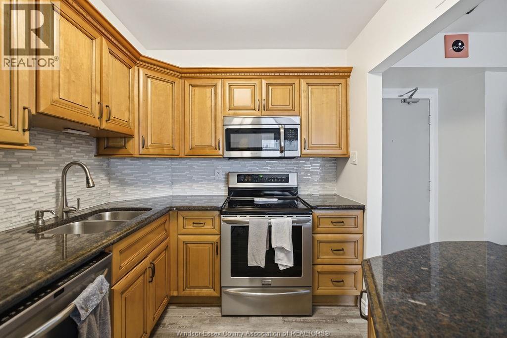#1008 8591 RIVERSIDE DRIVE East - 10