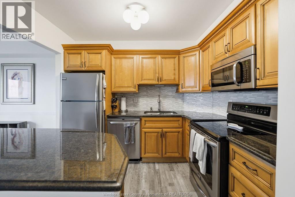 #1008 8591 RIVERSIDE DRIVE East - 11