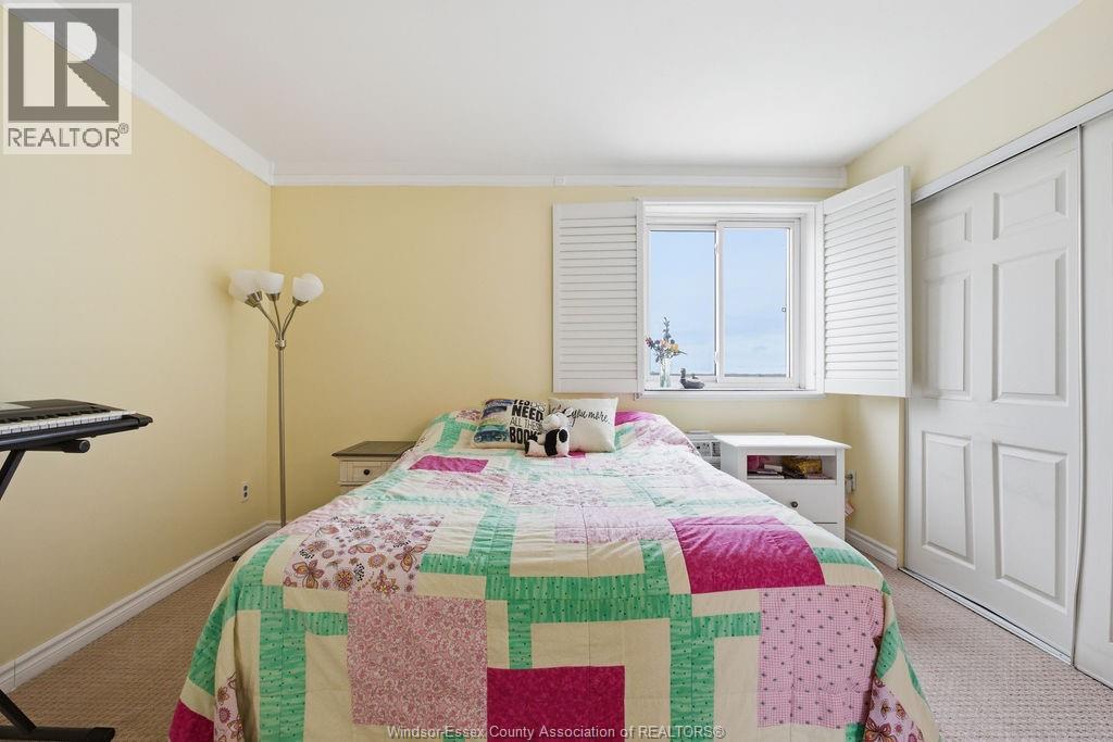#1008 8591 RIVERSIDE DRIVE East - 15