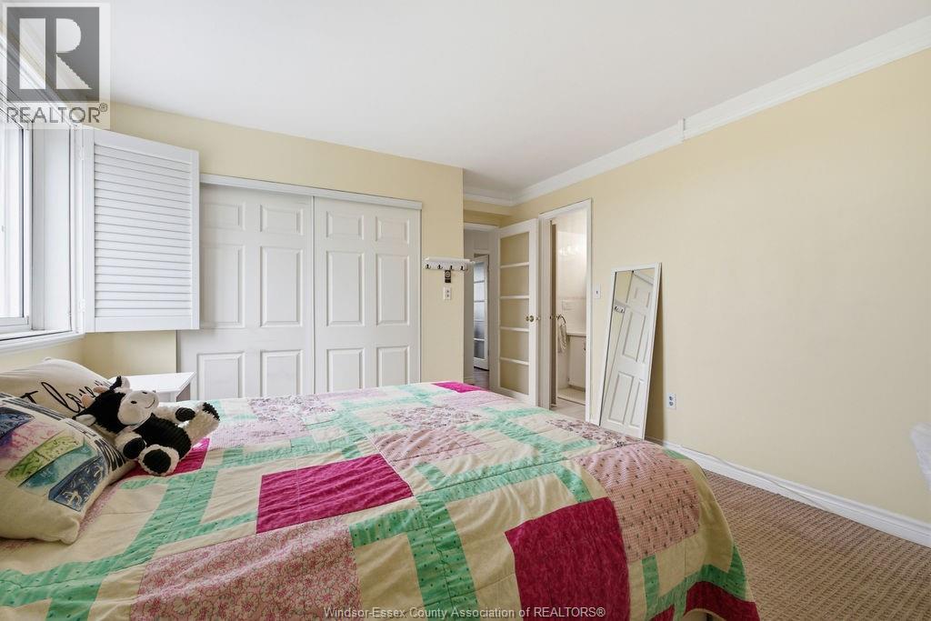 #1008 8591 RIVERSIDE DRIVE East - 16