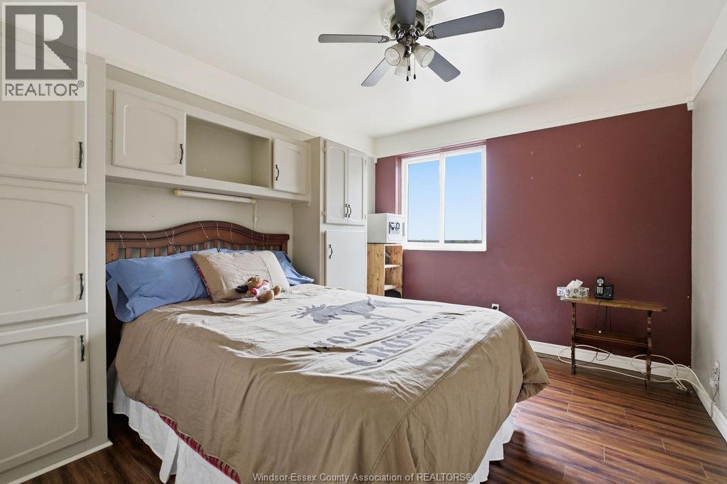 #1008 8591 RIVERSIDE DRIVE East - 18