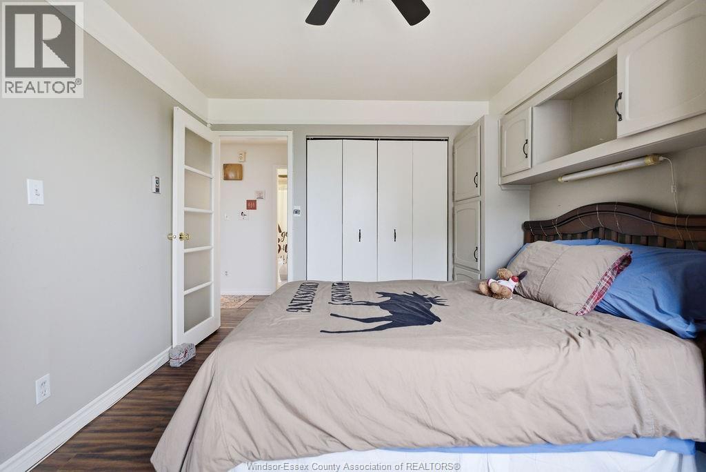 #1008 8591 RIVERSIDE DRIVE East - 19