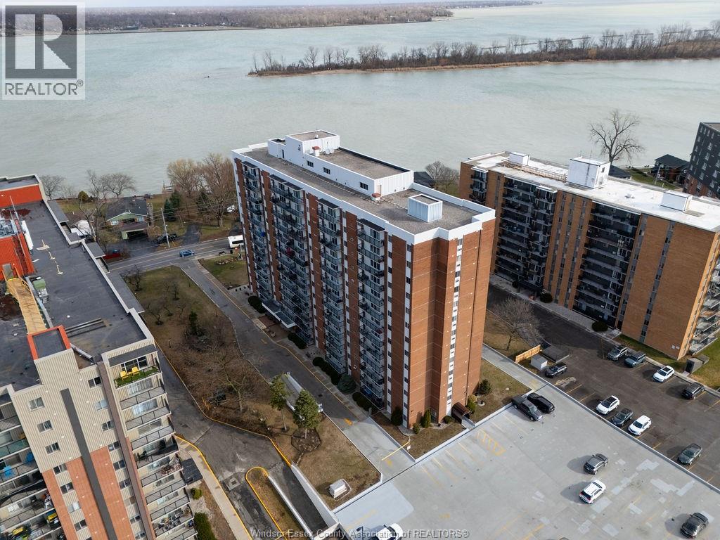 #1008 8591 RIVERSIDE DRIVE East - 24