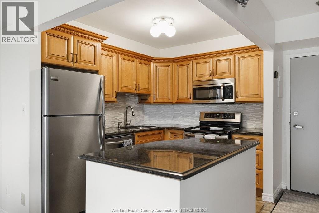 #1008 8591 RIVERSIDE DRIVE East - 9