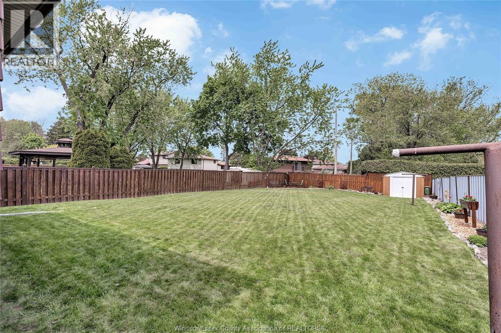 12240 CEDARWOOD, Tecumseh, Ontario, N8N2W2 — Photo 9