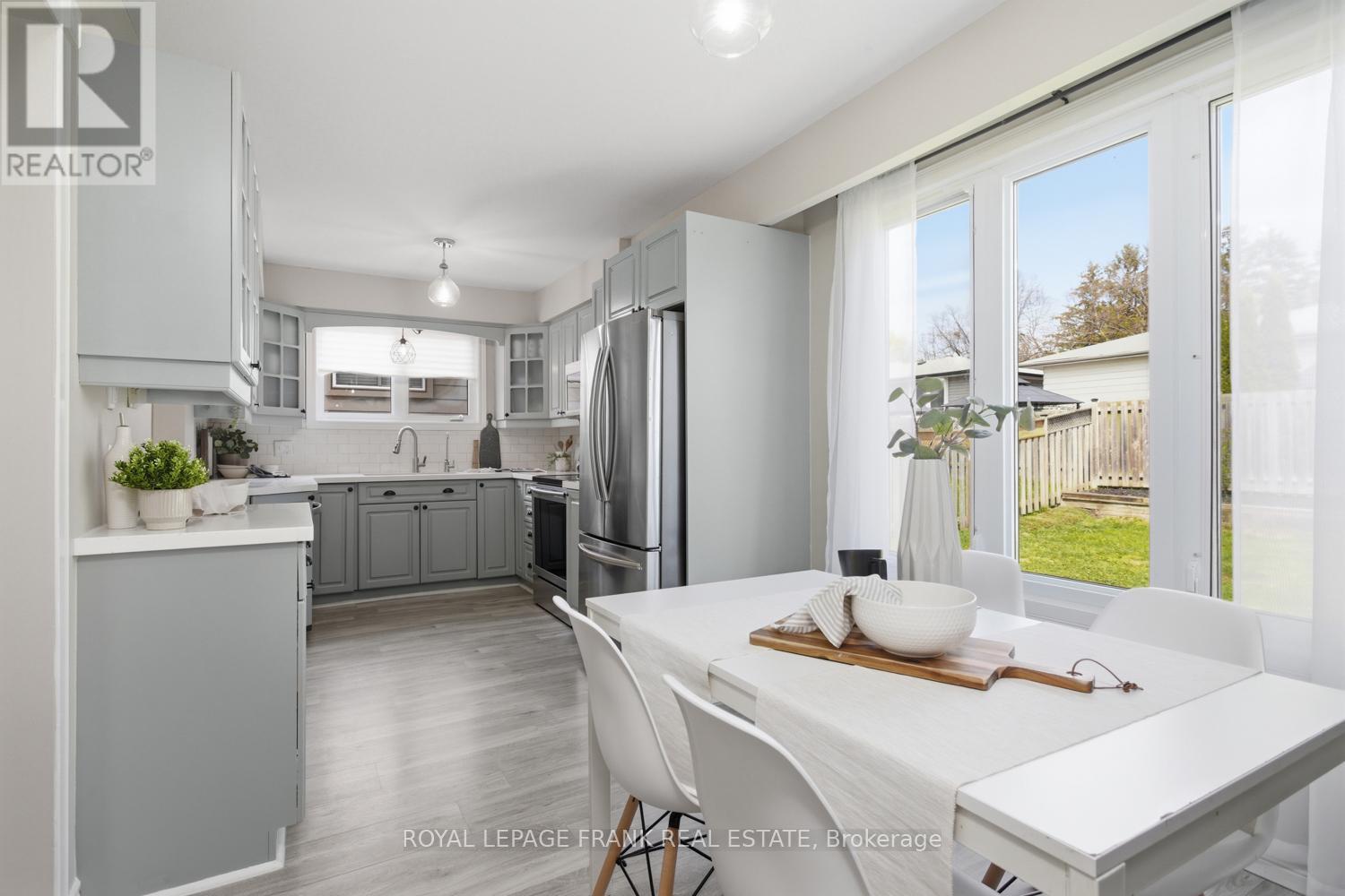 449 LANARK DRIVE - 10