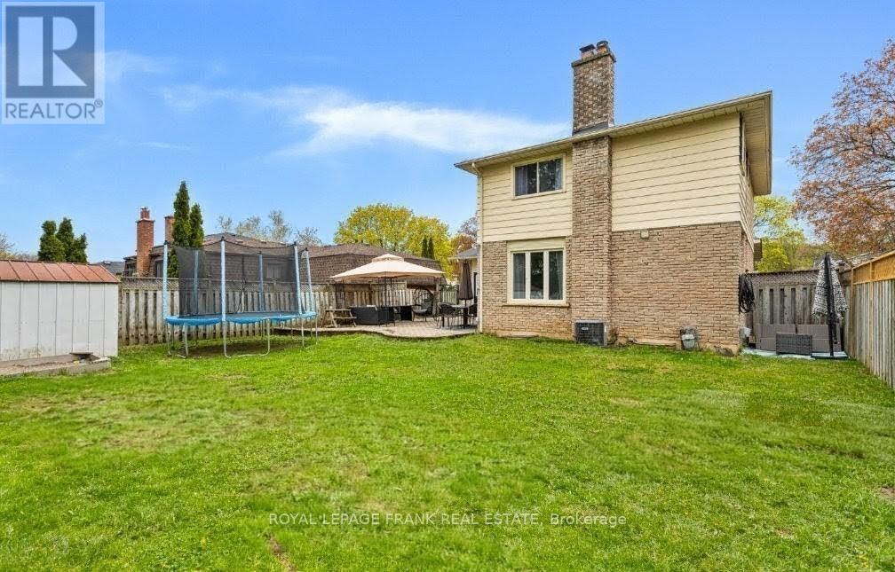 449 LANARK DRIVE - 32