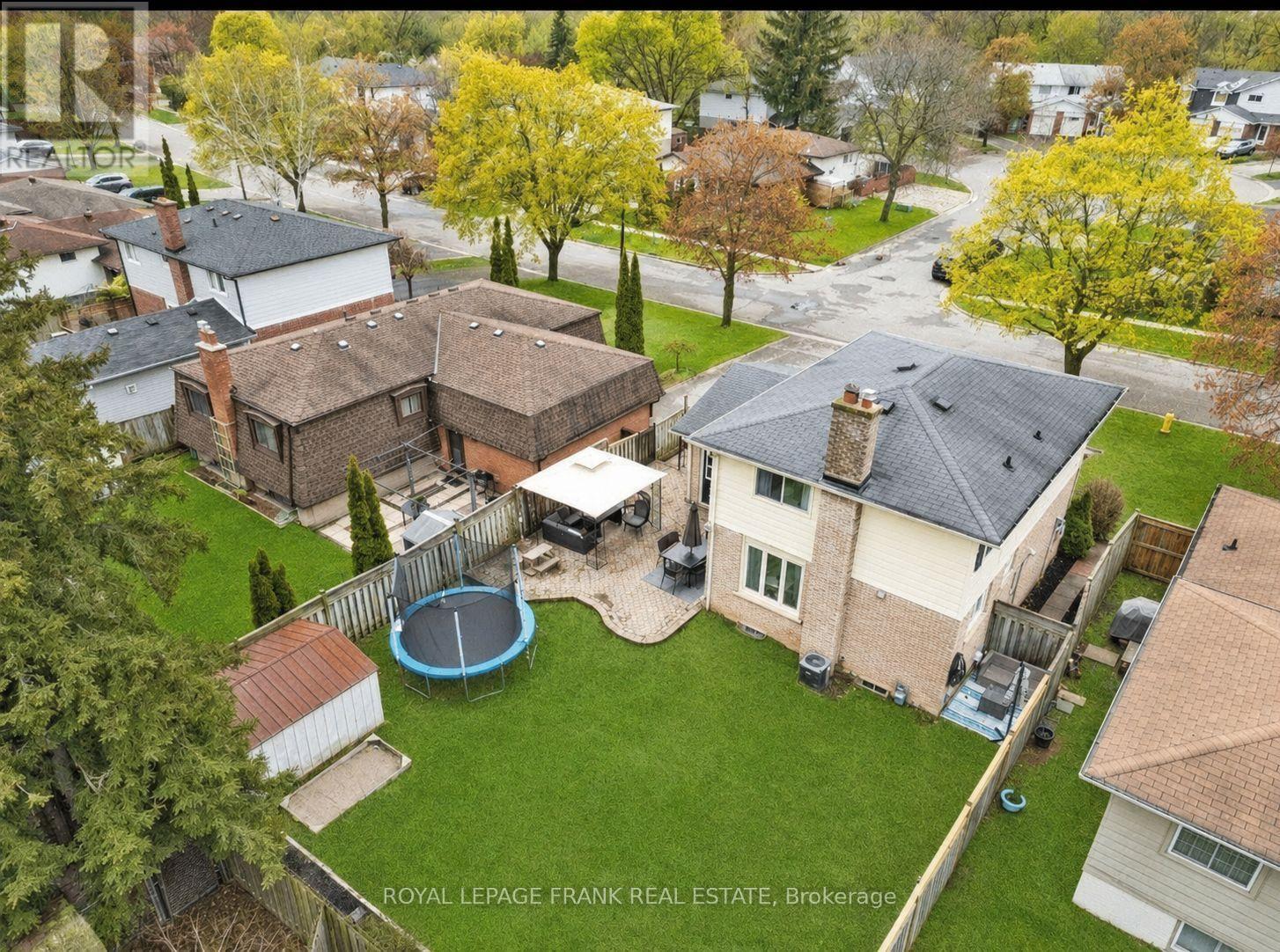 449 LANARK DRIVE - 33