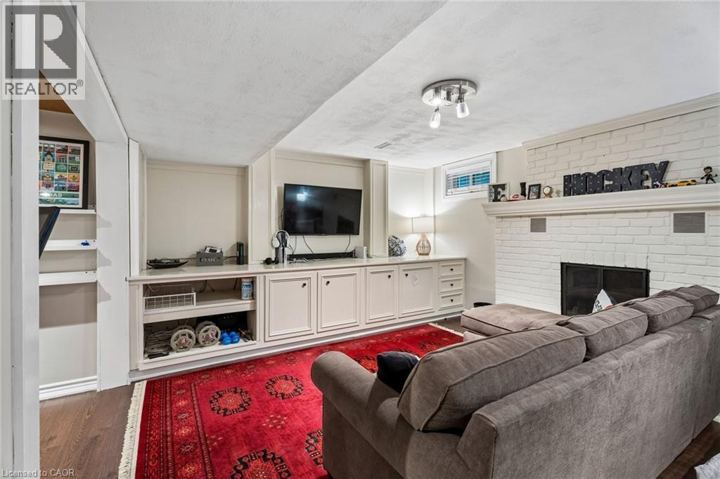 490 KNIGHTSBRIDGE Crescent, Ancaster, Ontario, L9G3S5 — Photo 2