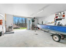 106b Ch. De La Montagne, L Ile Du Grand Calumet, QC J0X1J0 Photo 28