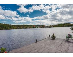 106b Ch. De La Montagne, L Ile Du Grand Calumet, QC J0X1J0 Photo 23