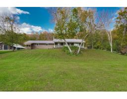 106b Ch. De La Montagne, L Ile Du Grand Calumet, QC J0X1J0 Photo 10