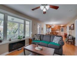 106b Ch. De La Montagne, L Ile Du Grand Calumet, QC J0X1J0 Photo 20