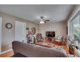106b Ch. De La Montagne, L Ile Du Grand Calumet, QC J0X1J0 Photo 21
