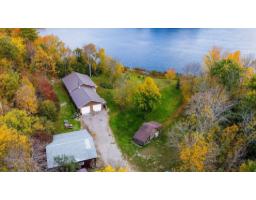 106b Ch. De La Montagne, L Ile Du Grand Calumet, QC J0X1J0 Photo 34