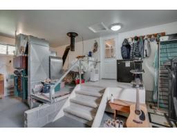 106b Ch. De La Montagne, L Ile Du Grand Calumet, QC J0X1J0 Photo 16