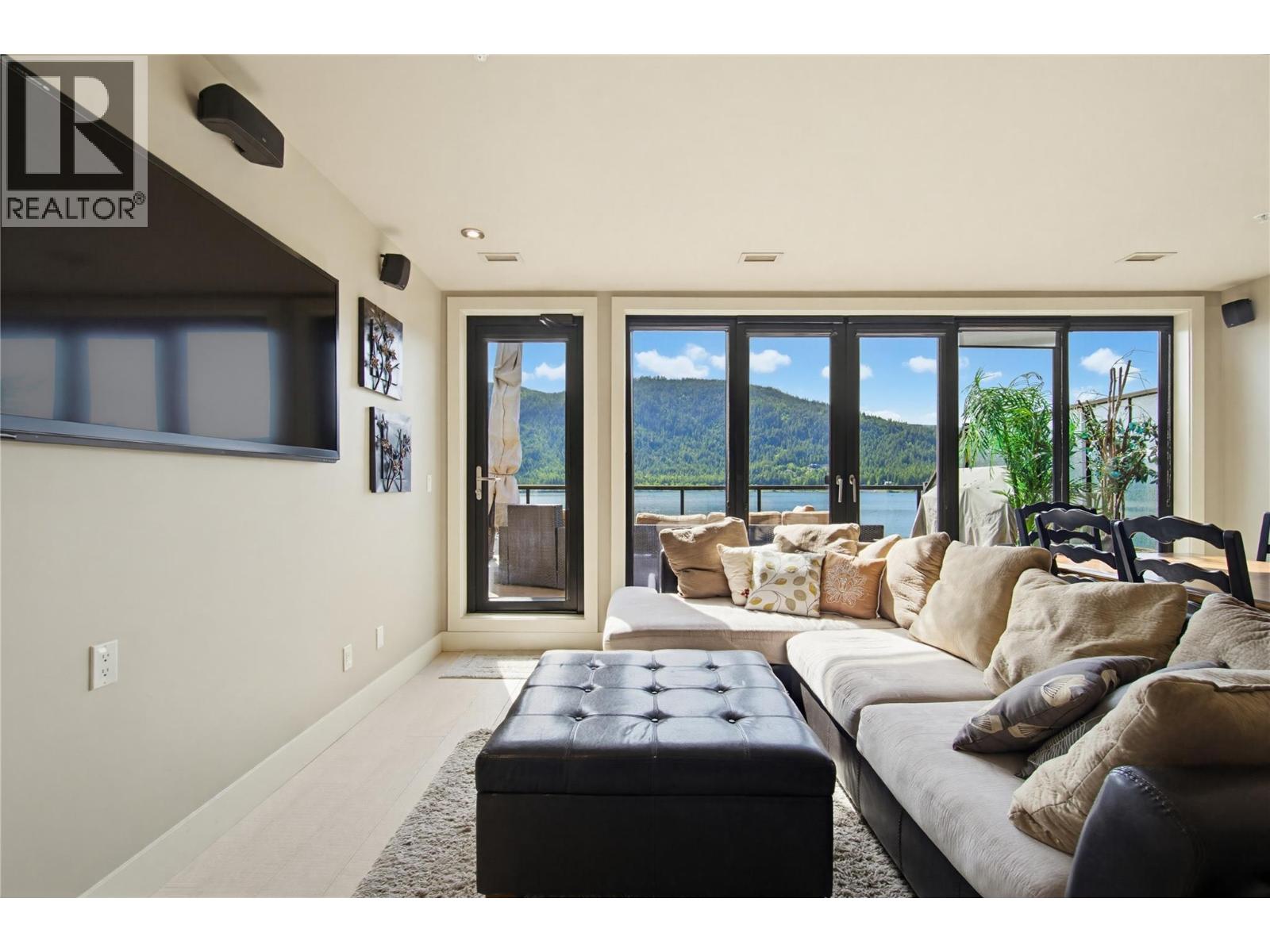 #404 326 Mara Lake Lane - 10