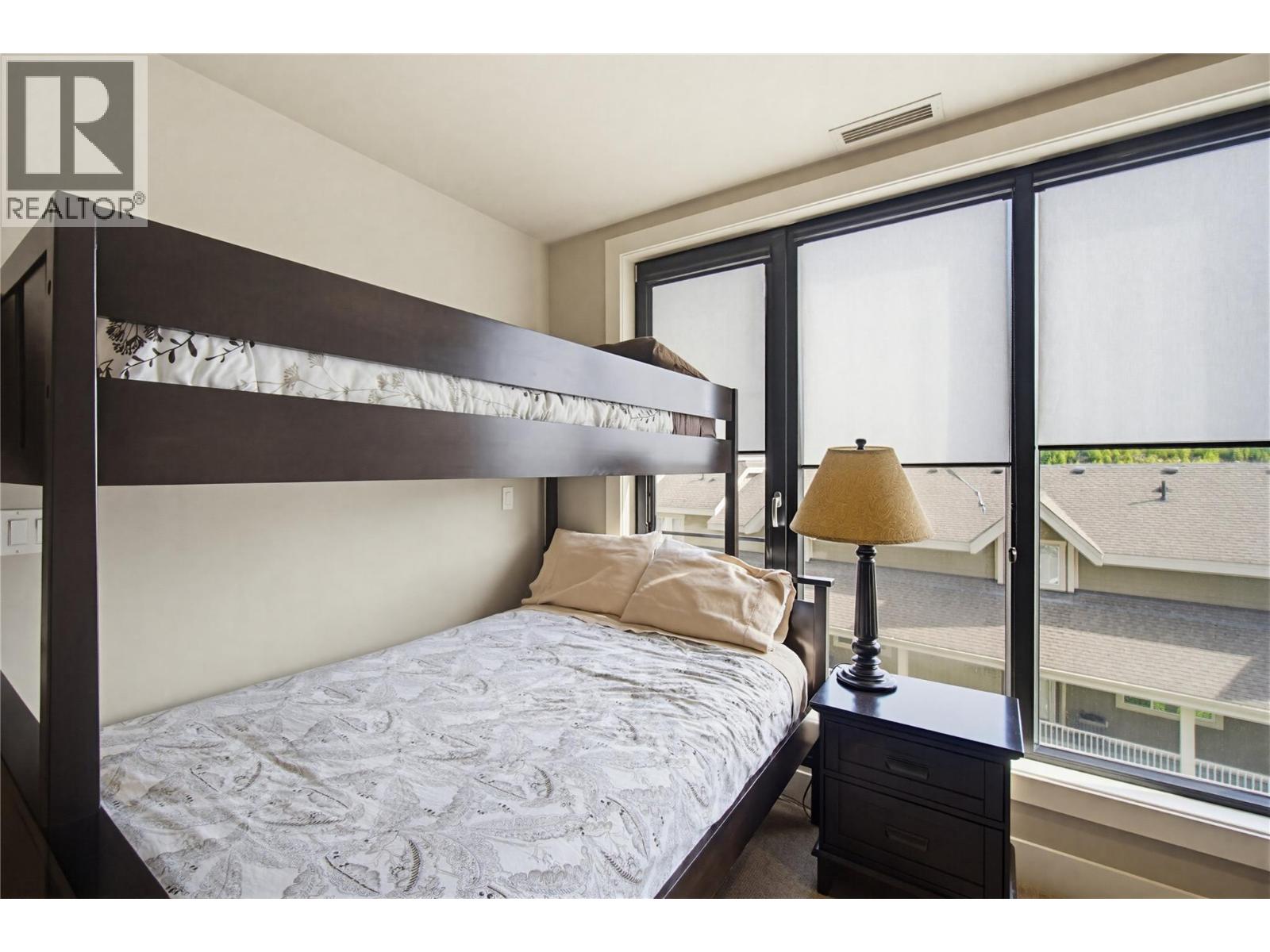 #404 326 Mara Lake Lane - 44