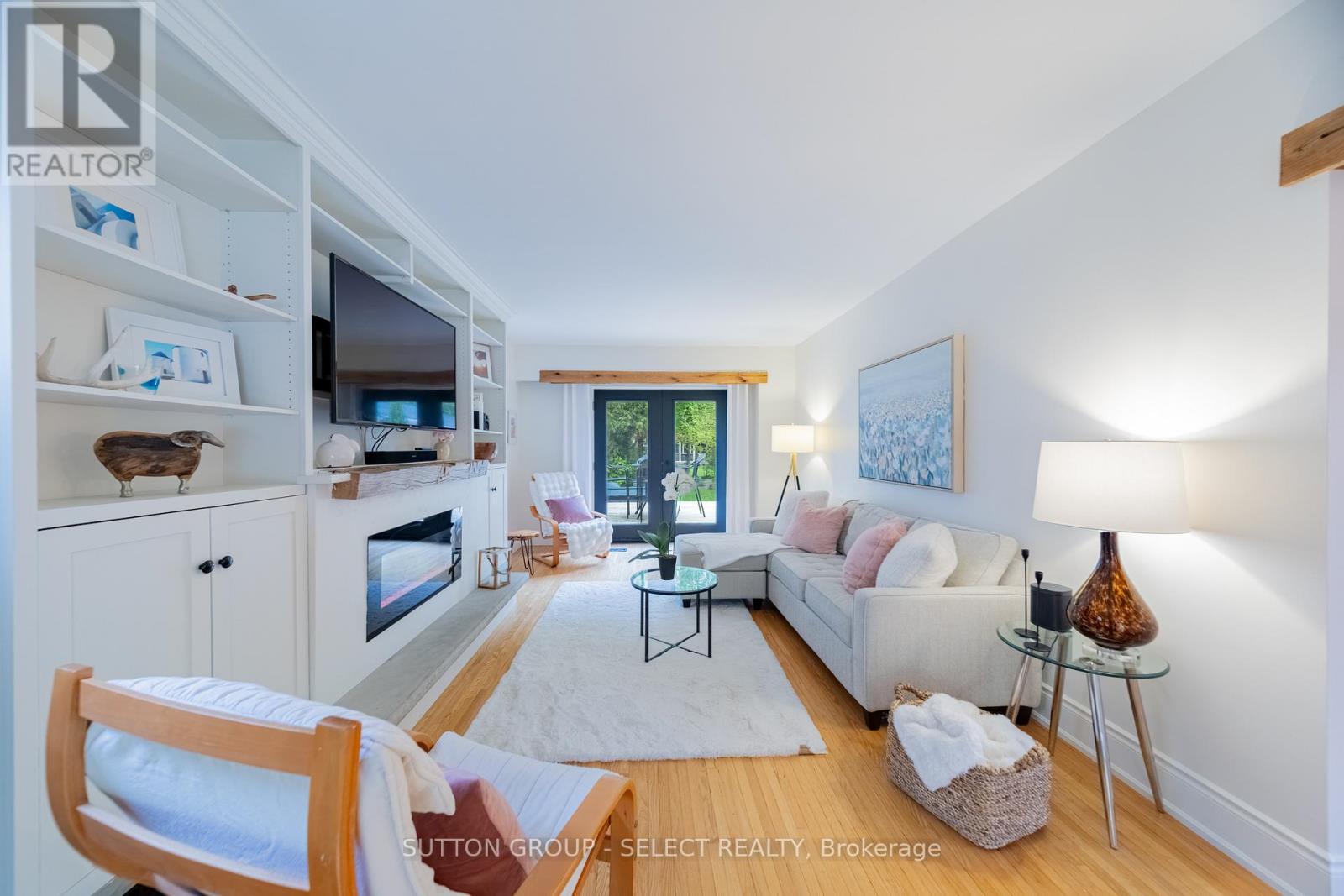 442 VICTORIA STREET - 21