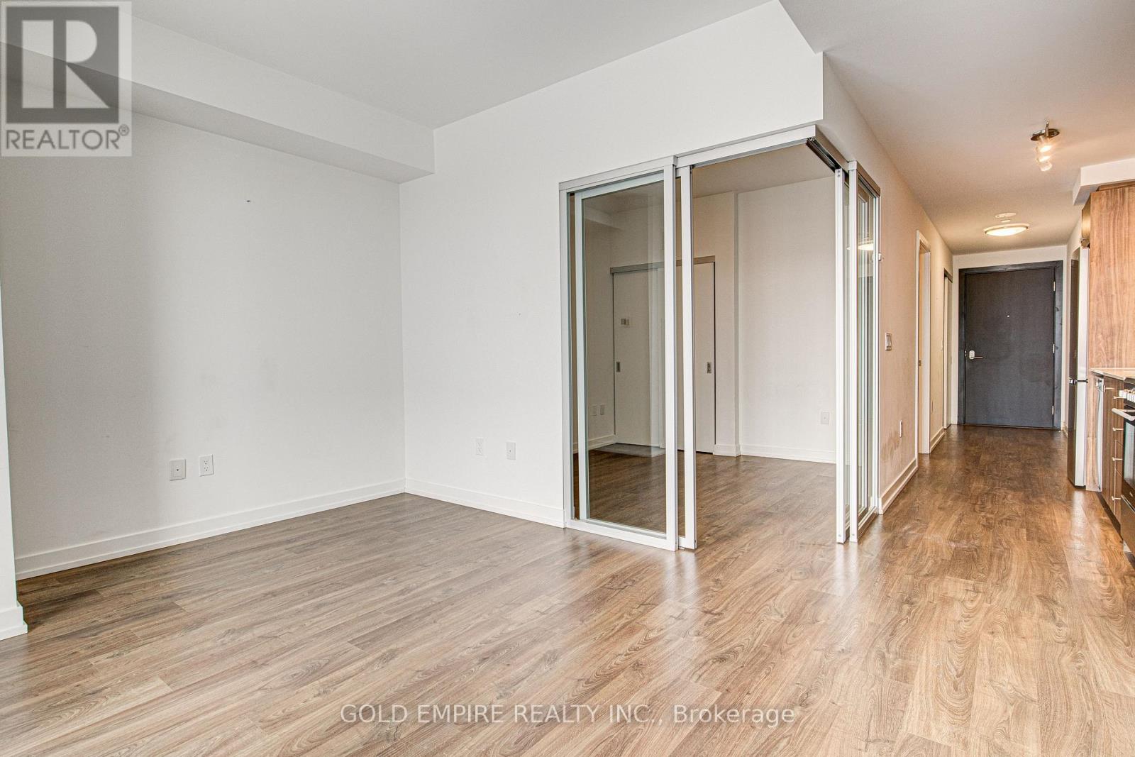 #2905 15 WELLINGTON STREET S - 17